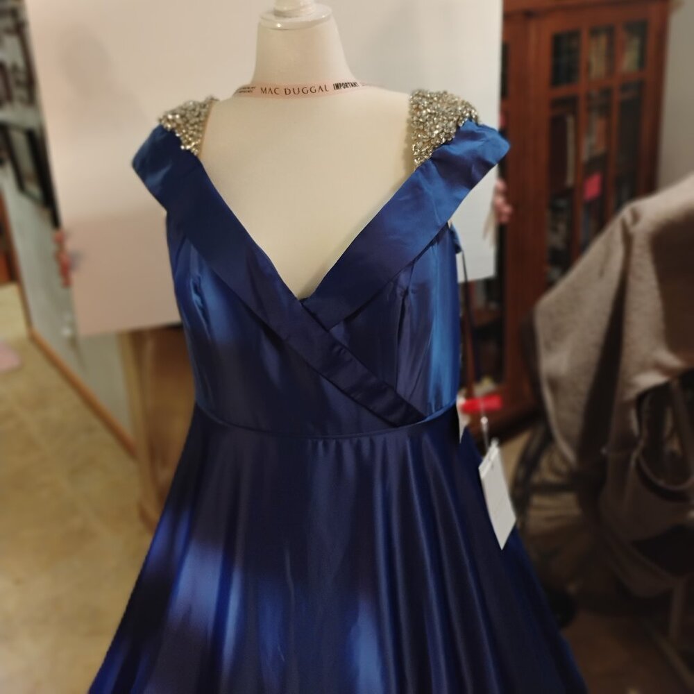 Mac Duggal Women's formal dress